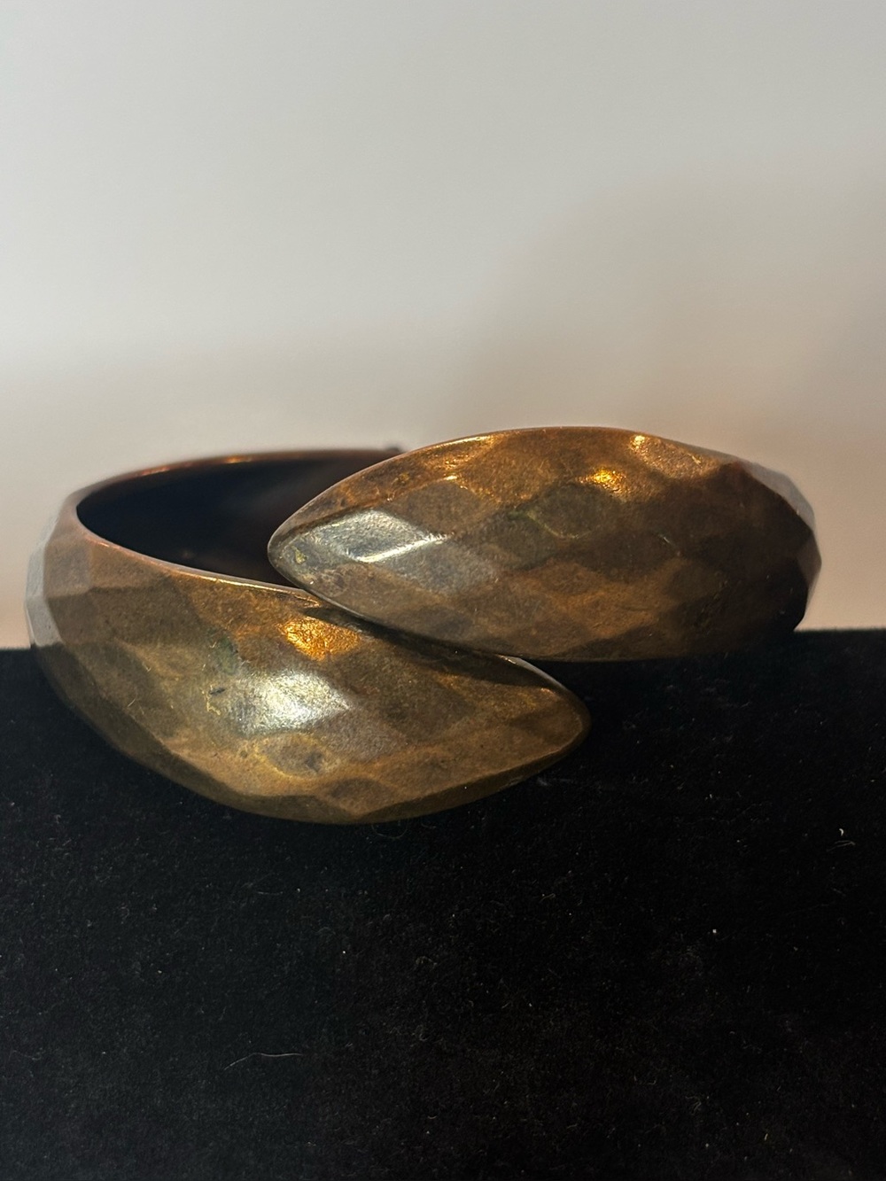 Modernist Brutalist Bronze Tone Bypass Hinged Cuff Bracelet Faceted 6.25”